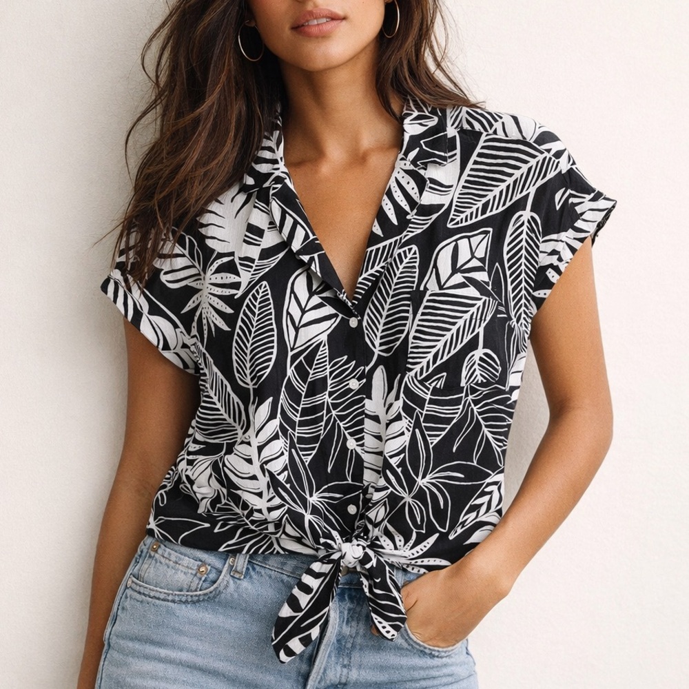 Old Navy Tropical Tie Front V Neck Blouse Size Large